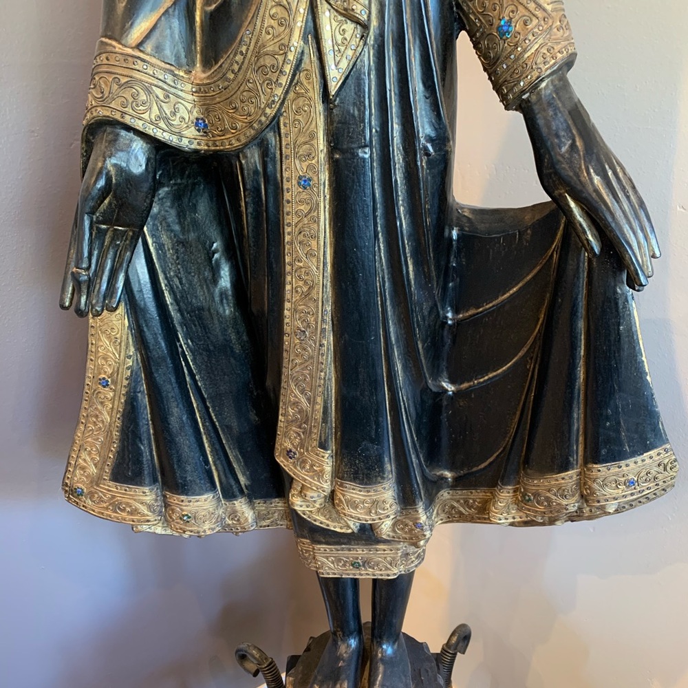 Statue - Picture 4 of 5
